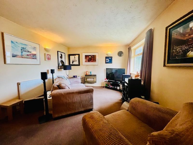 Property photo 2 of 7 Photo 2