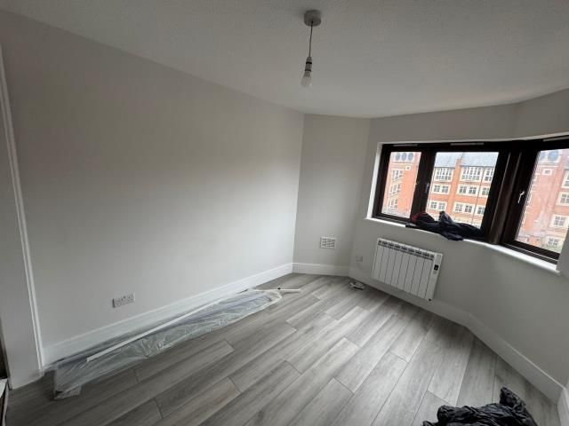 Property photo 2 of 15 Bedroom