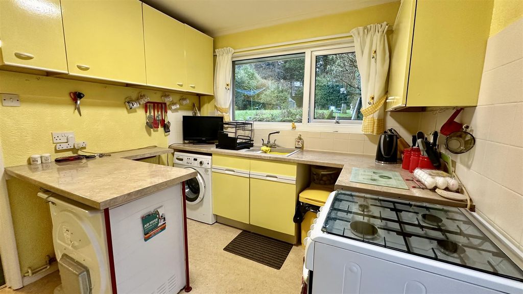 Property photo 2 of 22