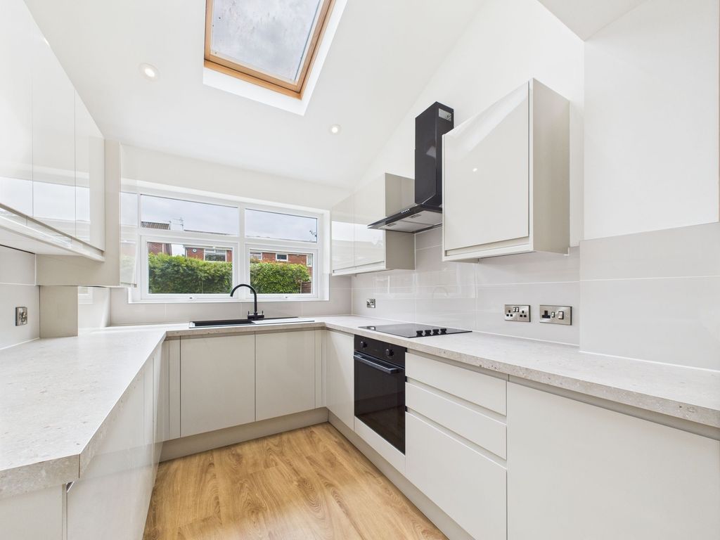 Property photo 3 of 49