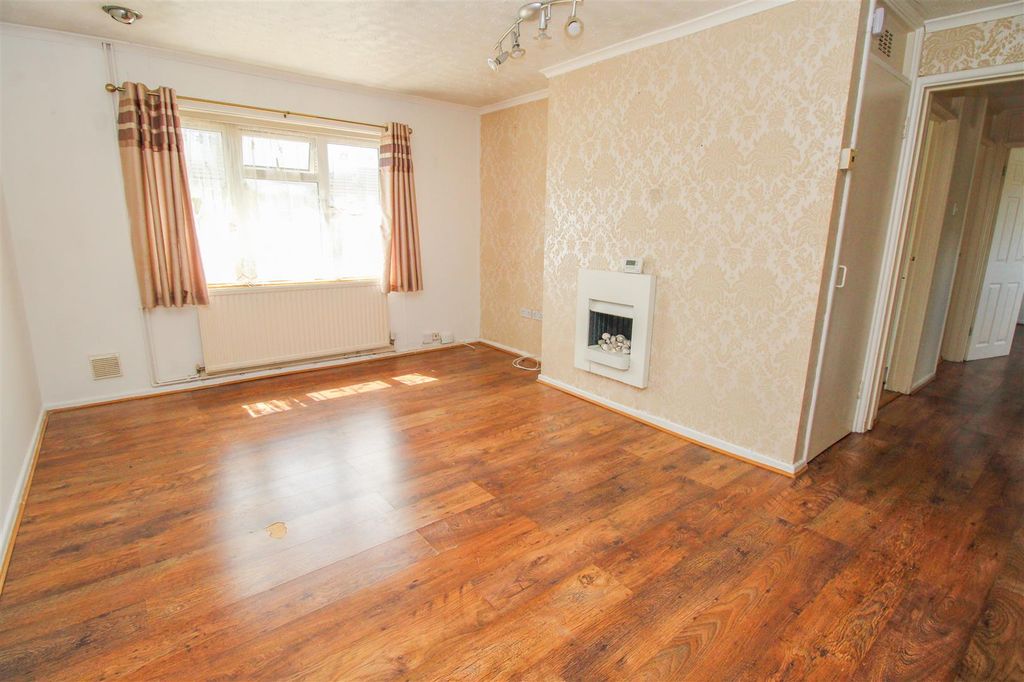 Property photo 3 of 8 Img_5835.Jpg