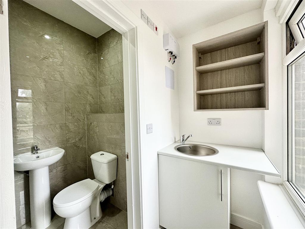 Property photo 3 of 6 Img_8618.Jpg