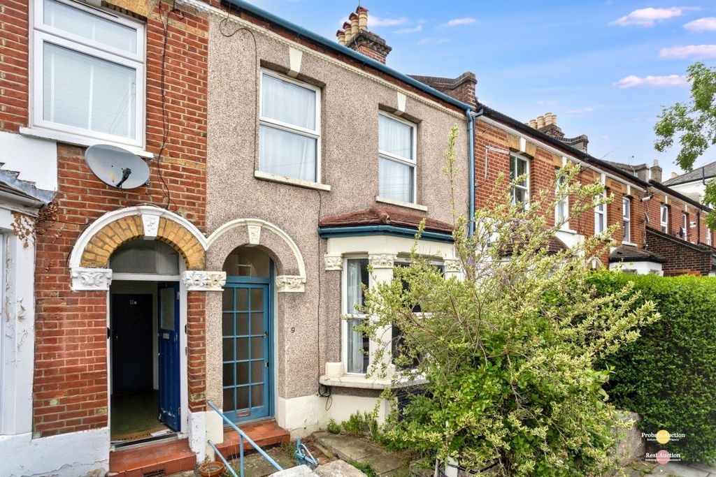 Property photo 2 of 22