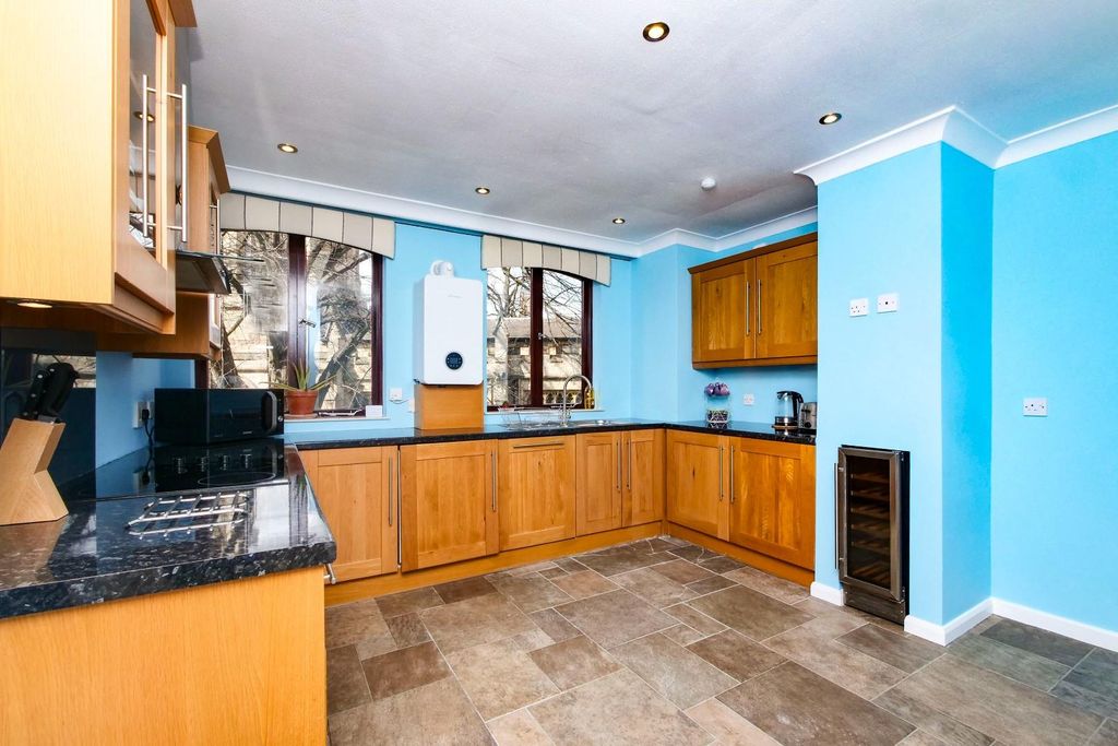 Property photo 3 of 13 Kitchen/Diner