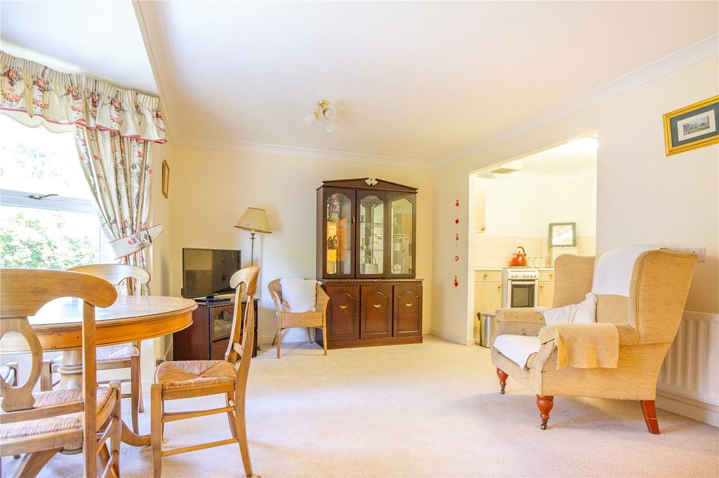 Property photo 2 of 10 Picture No. 08