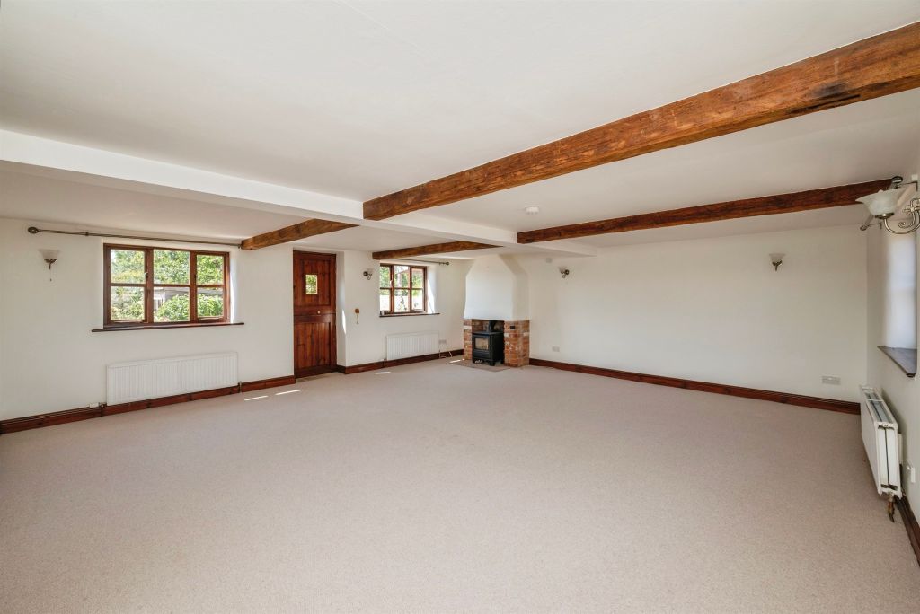 Property photo 2 of 18 Image