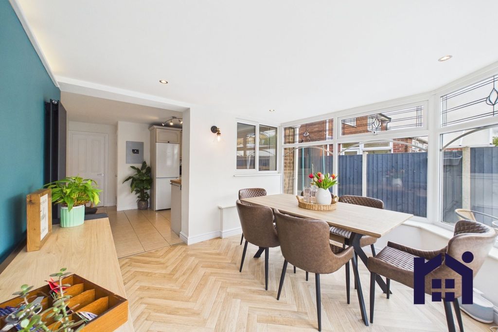 Property photo 3 of 23 Kitchen &amp; Dining Room