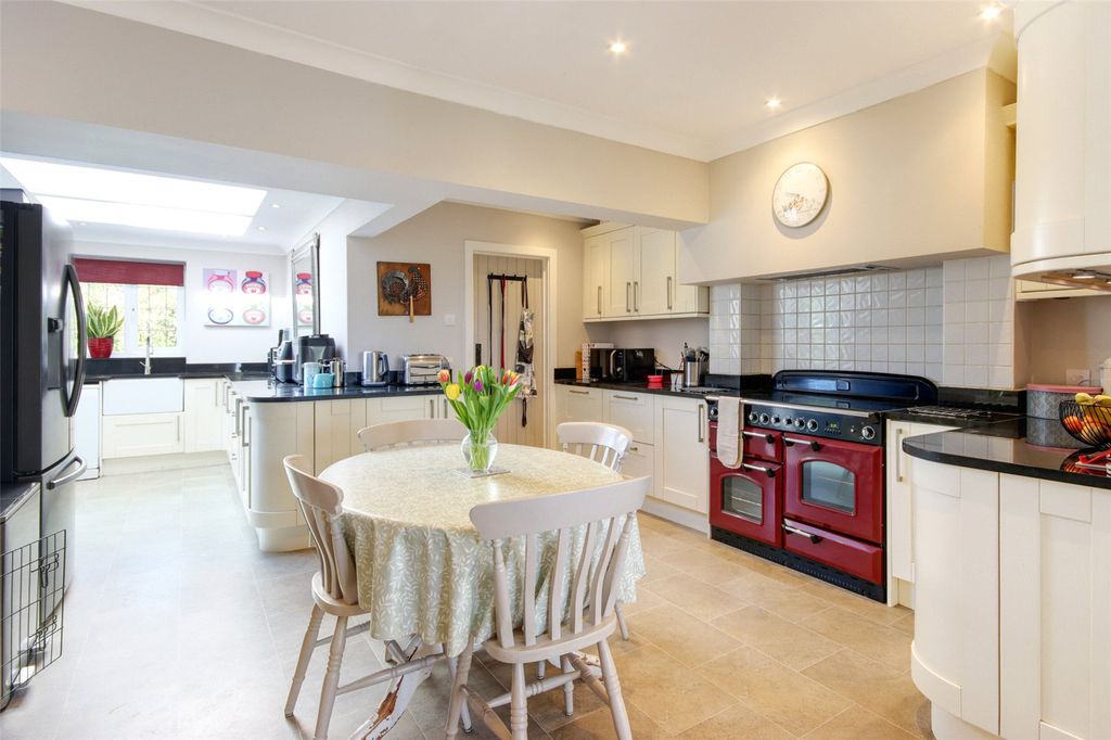 Property photo 2 of 19 Kitchen