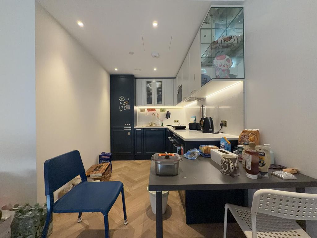 Property photo 1 of 12 Kitchen