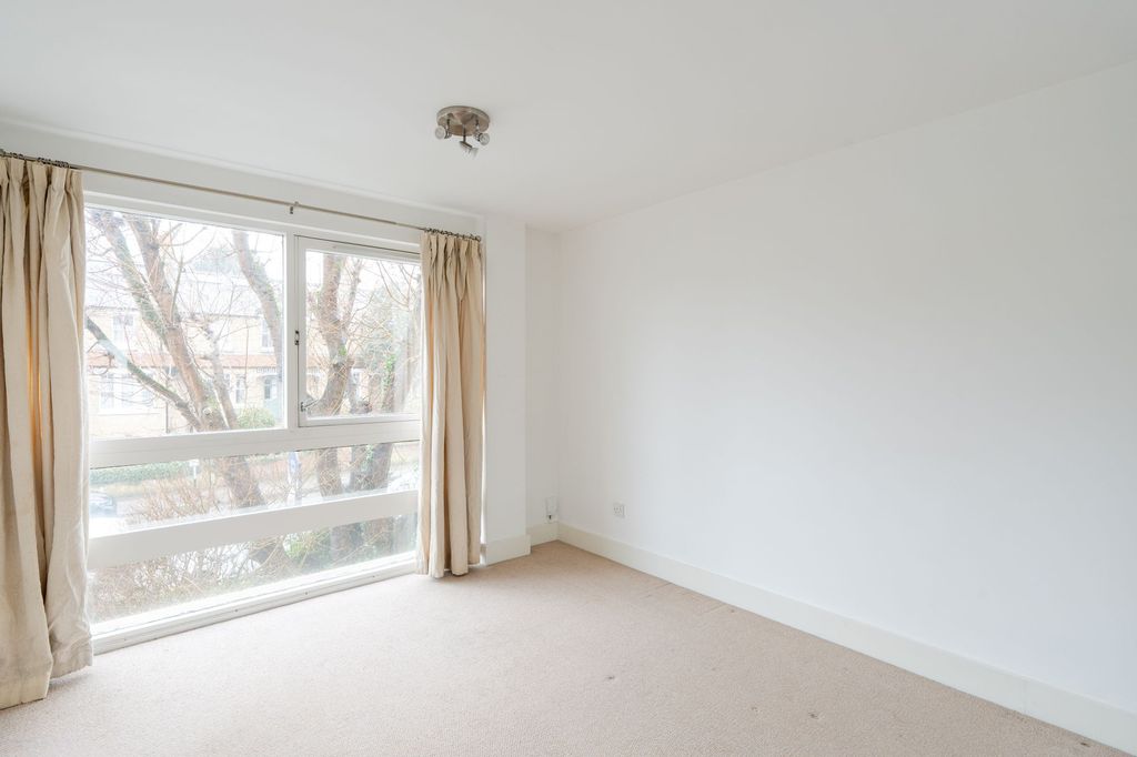 Property photo 2 of 9 Reception