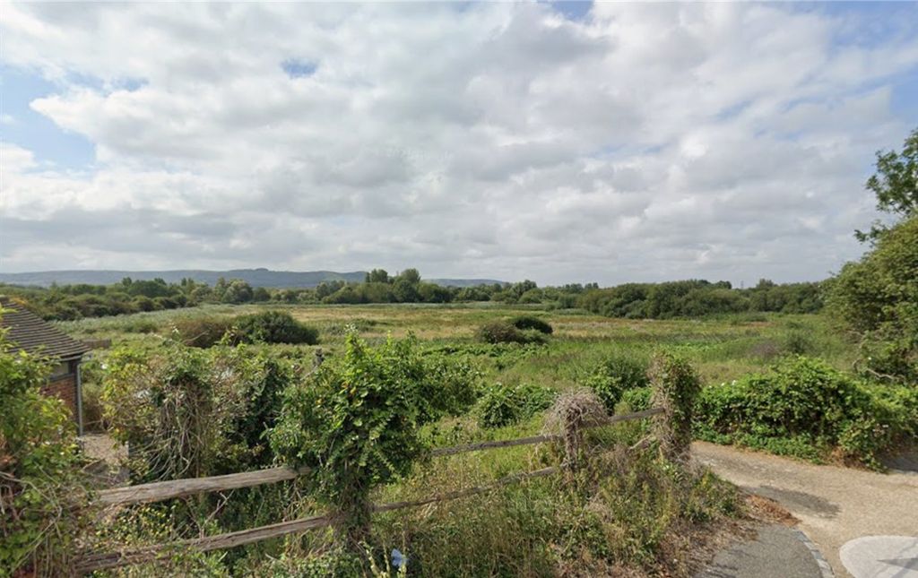 Property photo 2 of 4