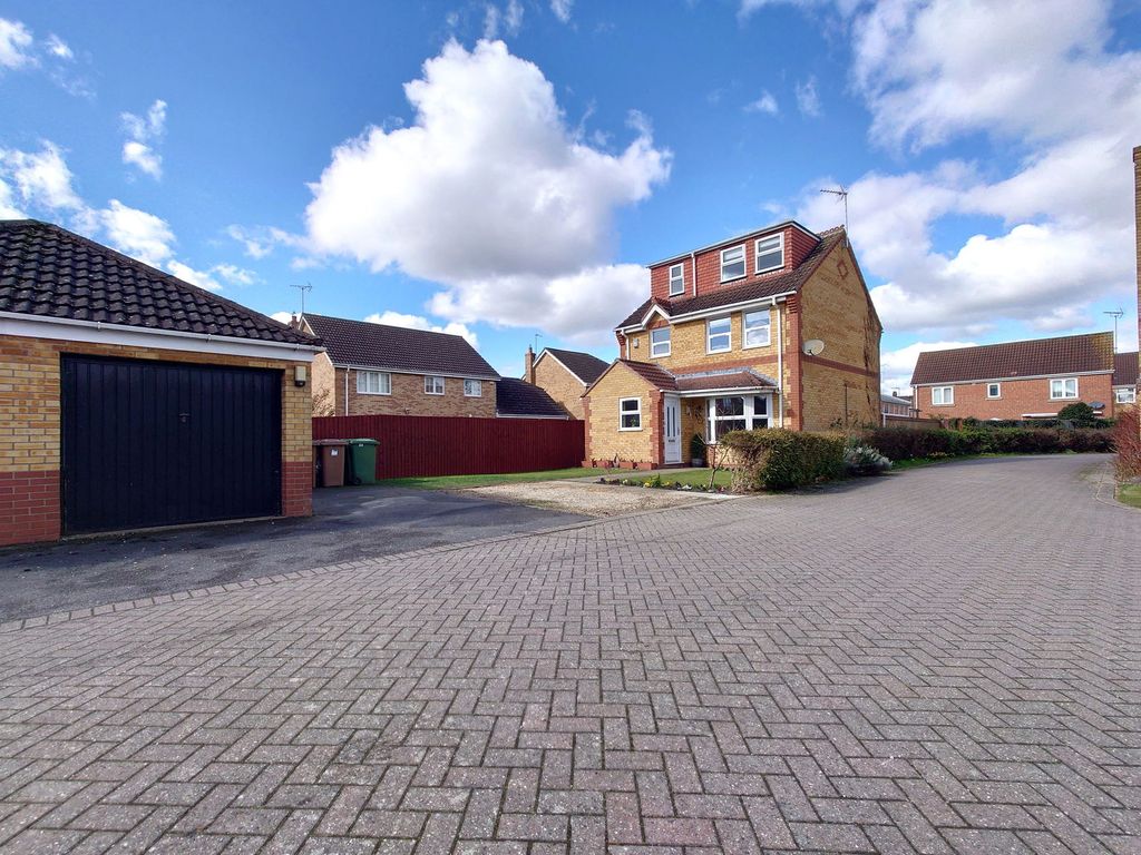 Property photo 1 of 18