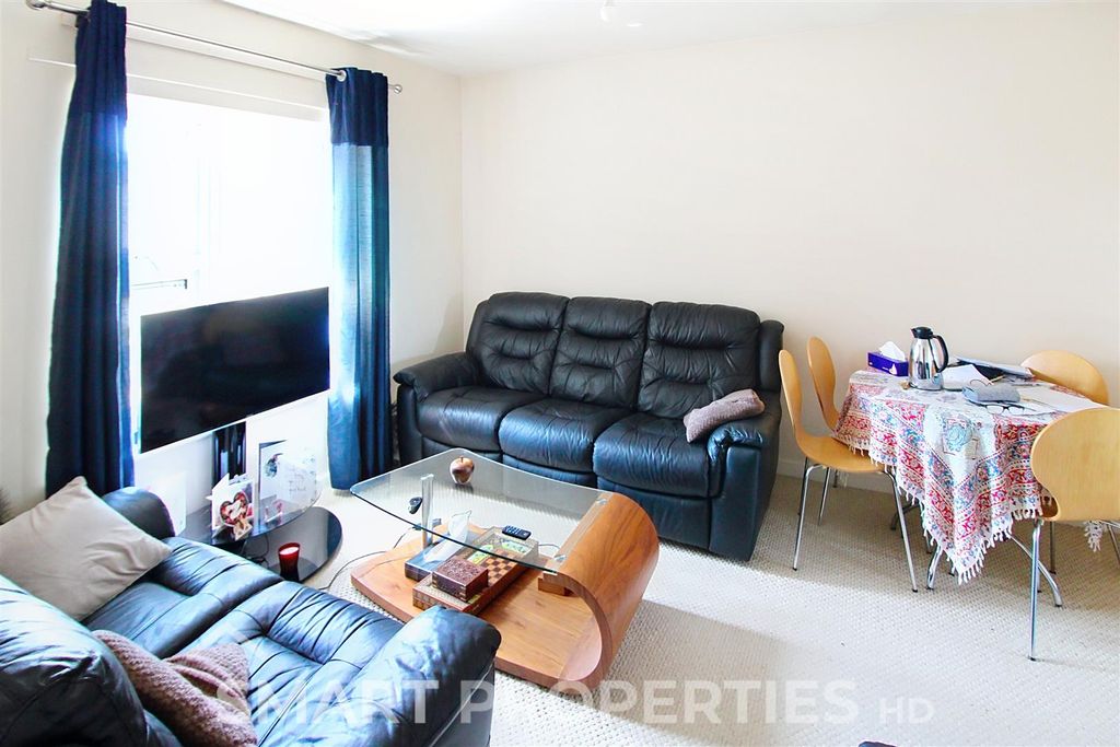 Property photo 2 of 5 92-Spring-Grove_00003.Jpeg