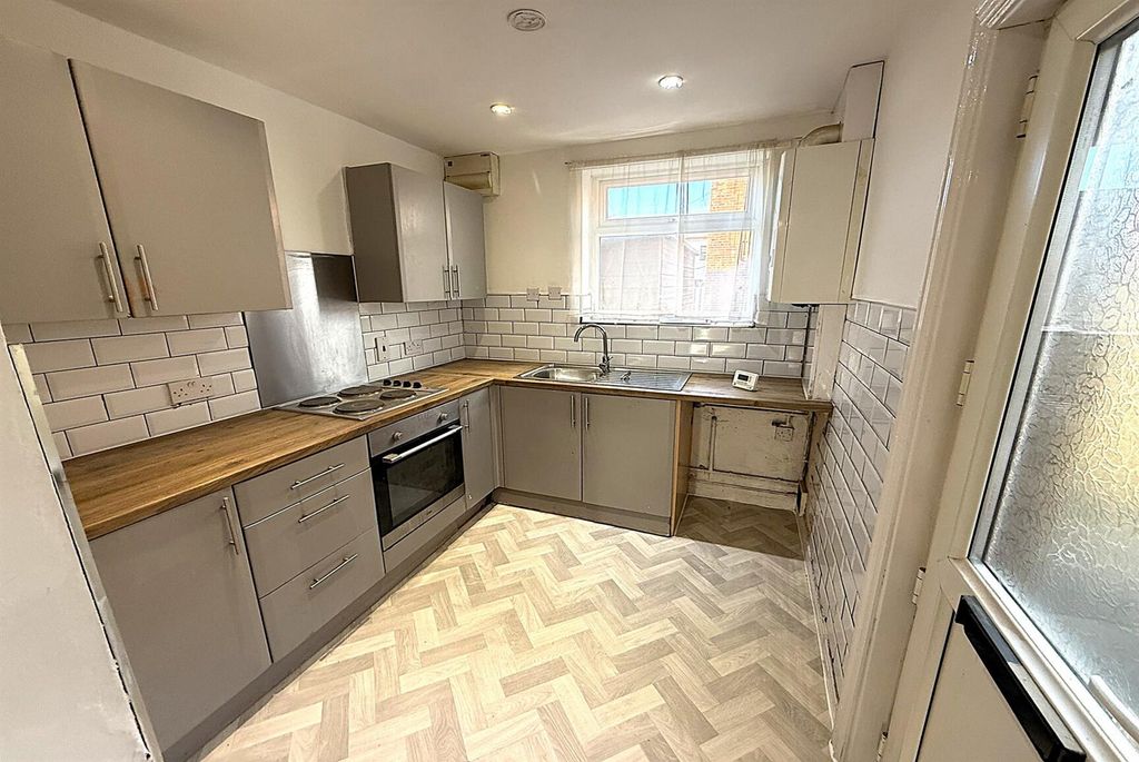 Property photo 2 of 12 2 - .Jpg