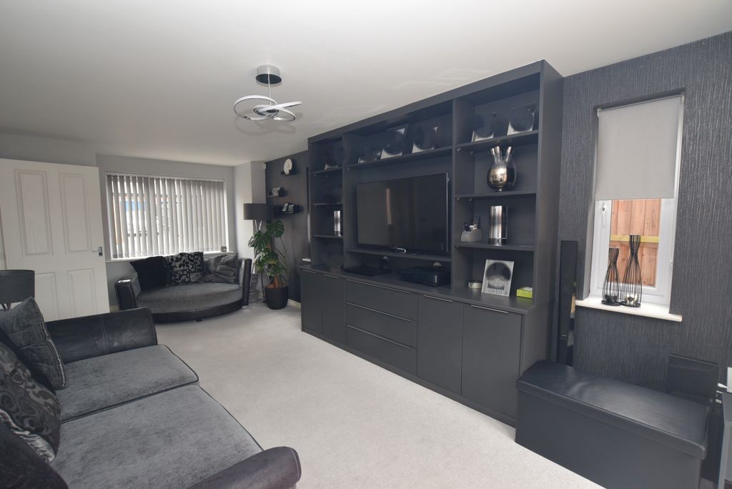 Property photo 3 of 15 Dsc_3634