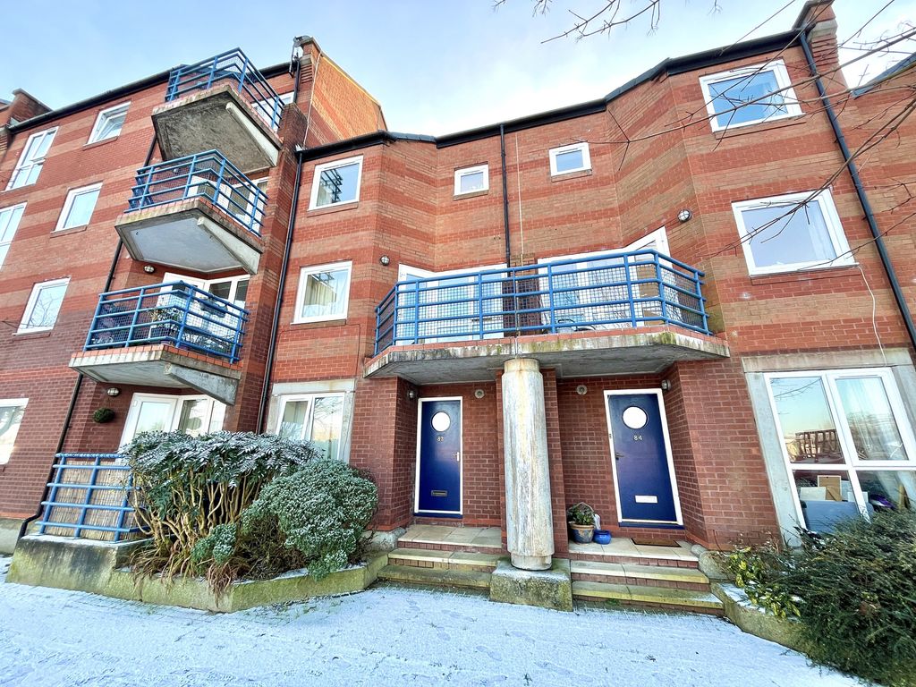 Property photo 1 of 4