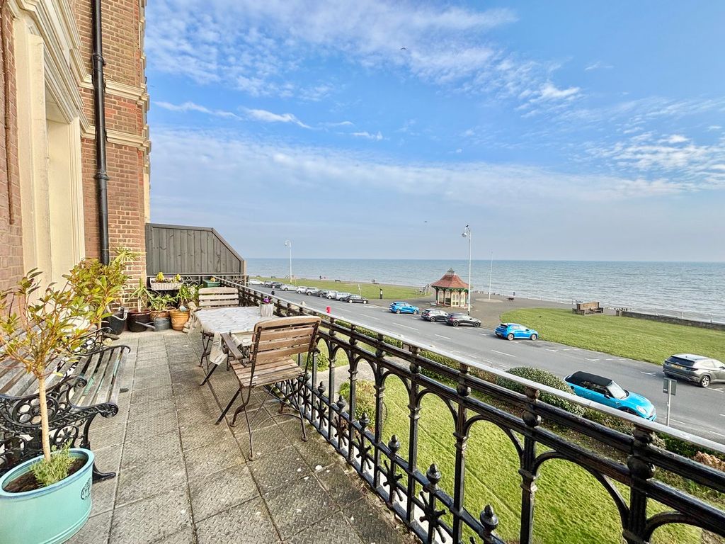 Property photo 1 of 25