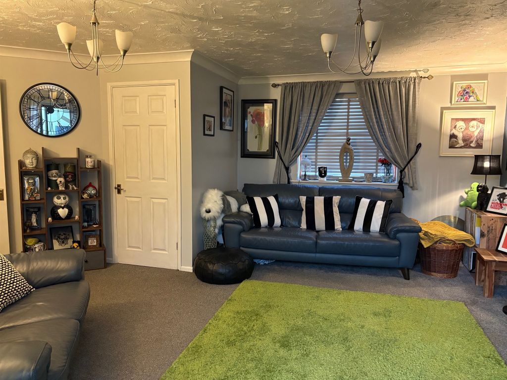 Property photo 2 of 13