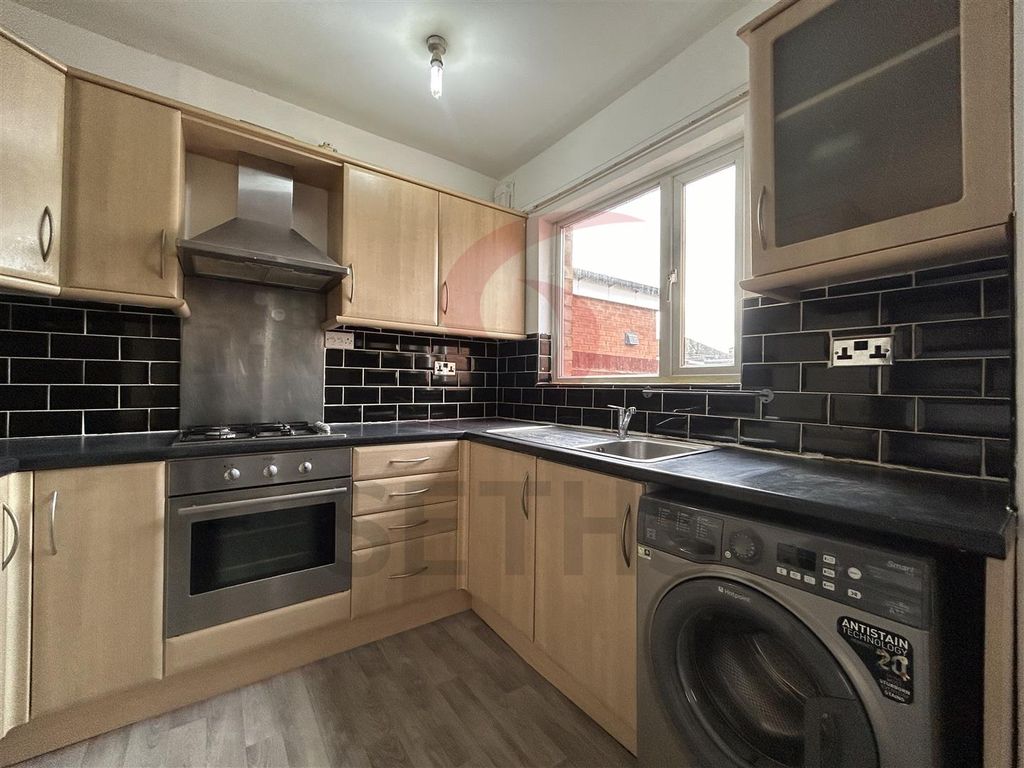 Property photo 1 of 23 Kitchen