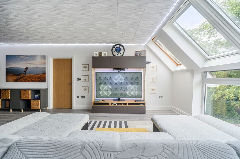 Property photo 3 of 29 1463354-3-6A0743B...