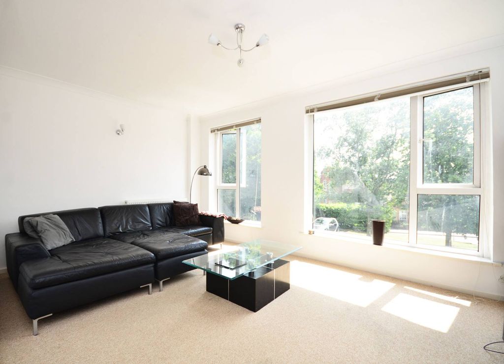 Property photo 2 of 12