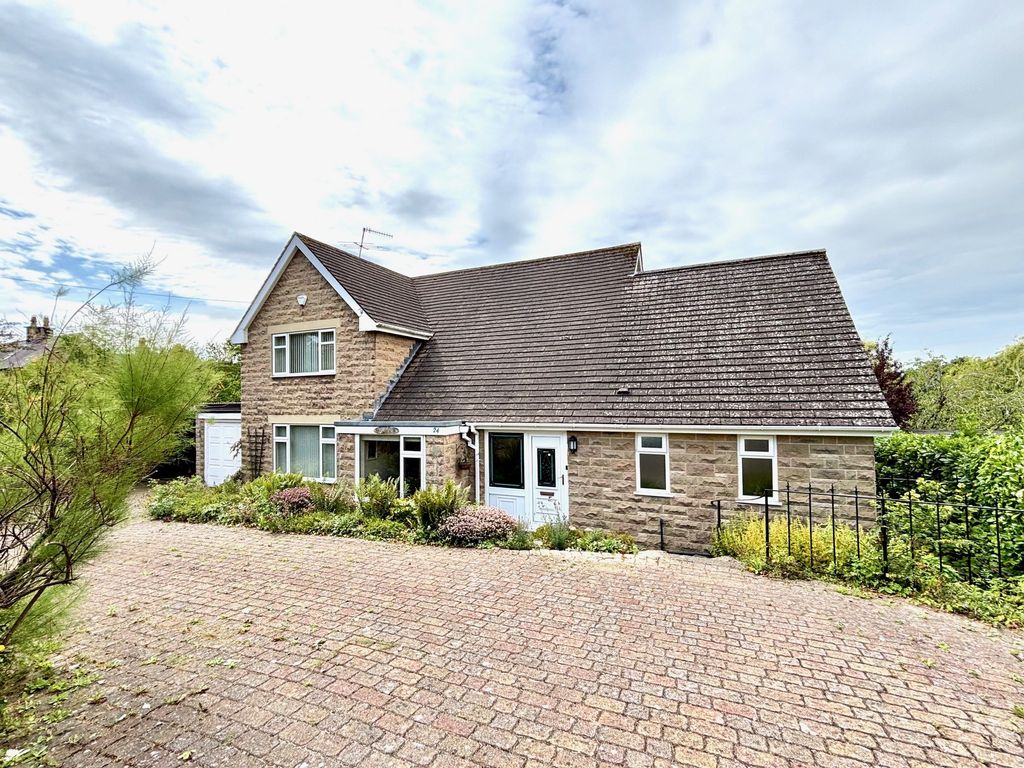 Property photo 2 of 25