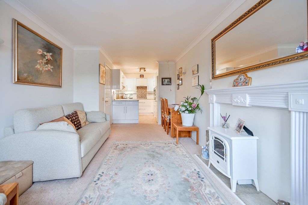 Property photo 2 of 7
