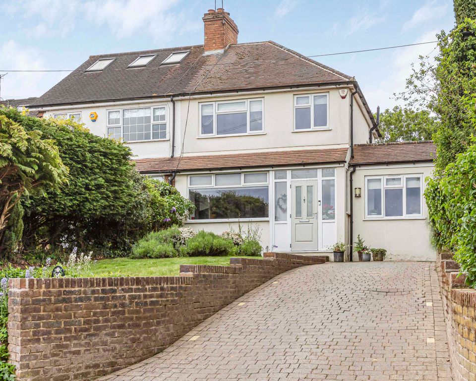 Property photo 1 of 17 100_80717