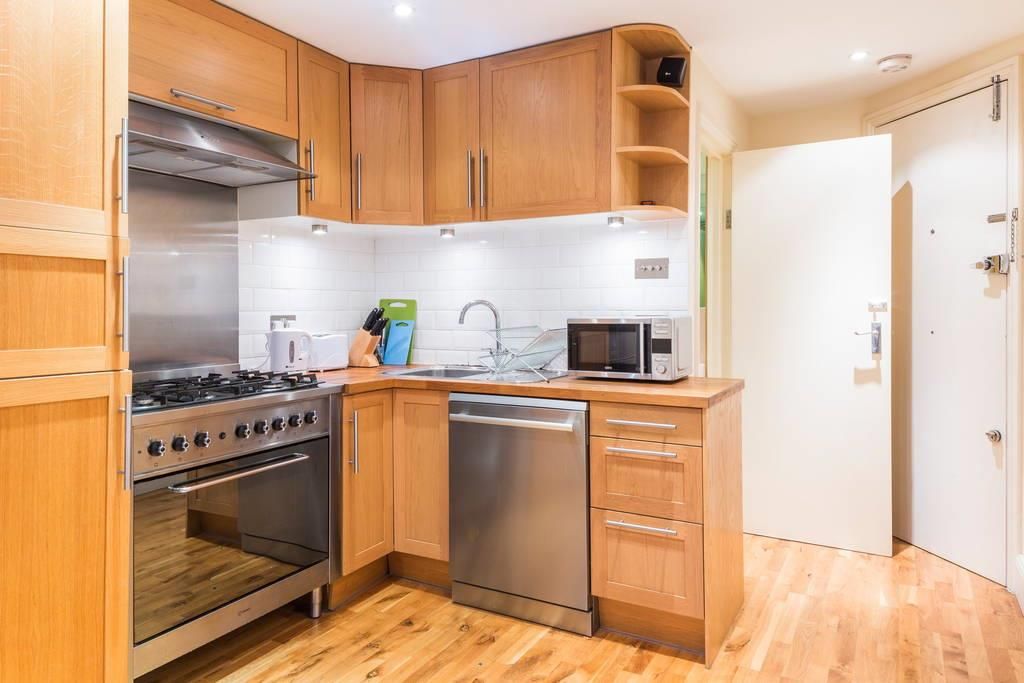 Property photo 2 of 8 04ba357B-7Ed0-4520-B782-Eae49B3342Ec.Jpg