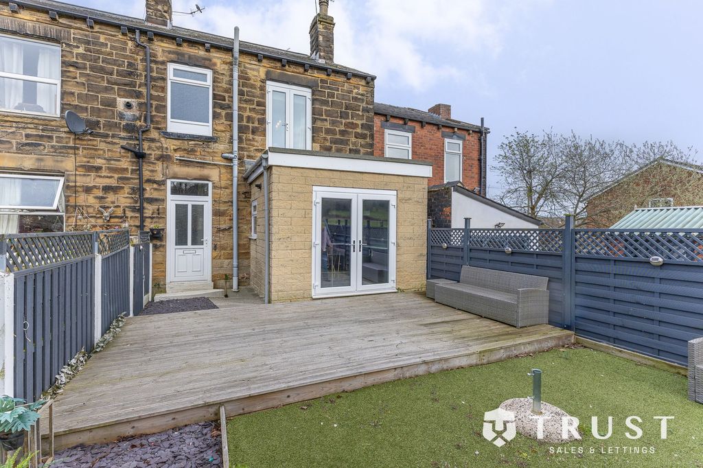 Property photo 1 of 30