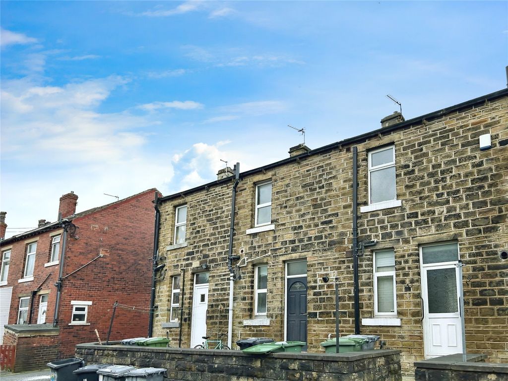 Property photo 1 of 12 Picture No. 25