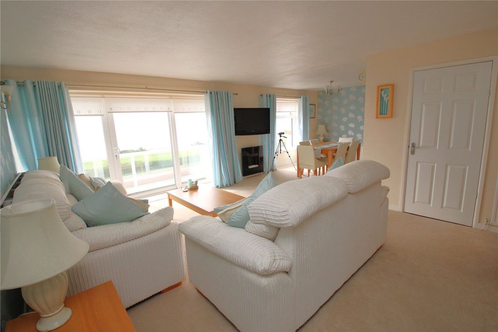 Property photo 2 of 16 Picture No. 09