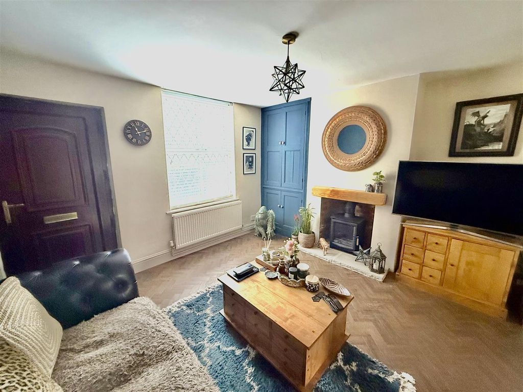 Property photo 3 of 13 Chapel 101.Jpeg