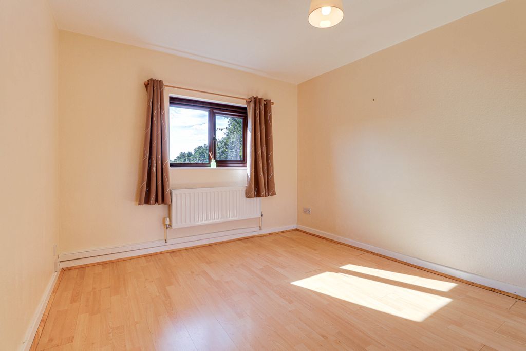 Property photo 2 of 13 Bedroom