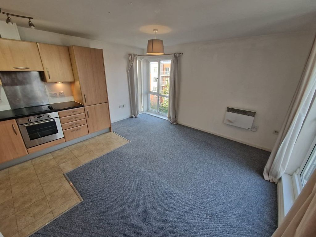 Property photo 3 of 6