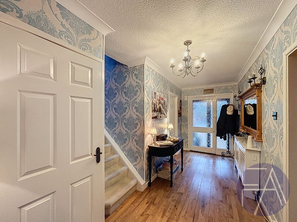 Property photo 3 of 30 4707643