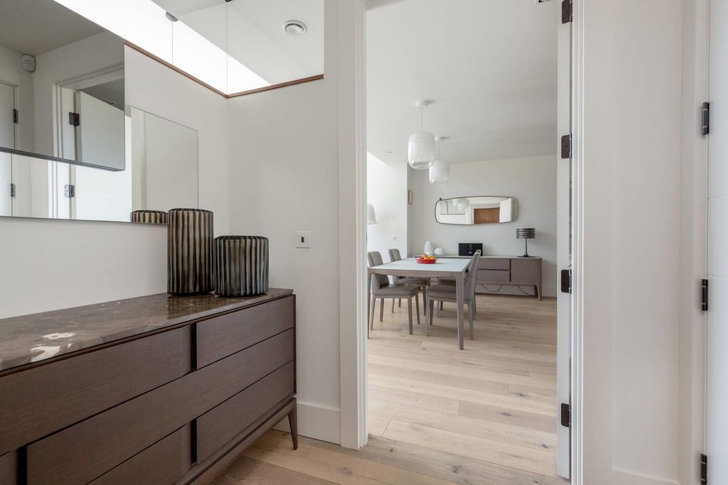 Additional image 5 of 2 bed flat for saleDonaldson Crescent, Edinburgh EH12