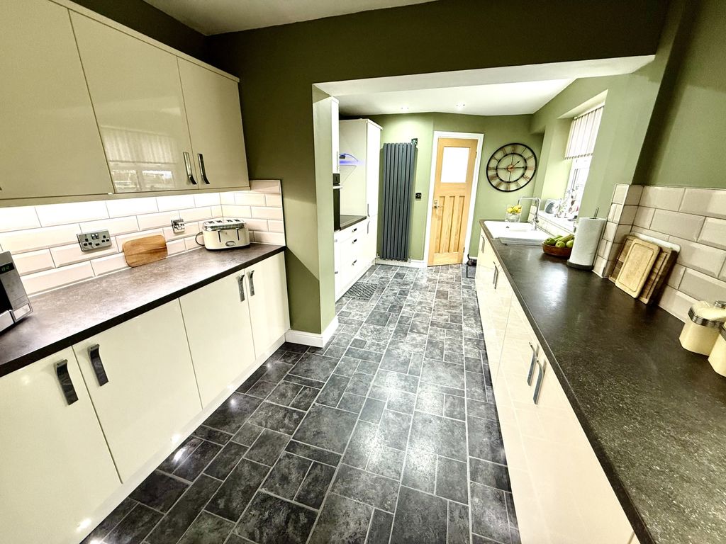 Property photo 3 of 14 Img_1428