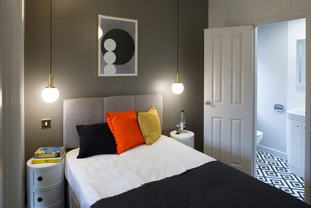 Property photo 3 of 28 hip-156