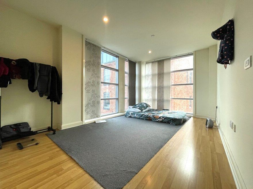 Property photo 3 of 6 Picture No. 02