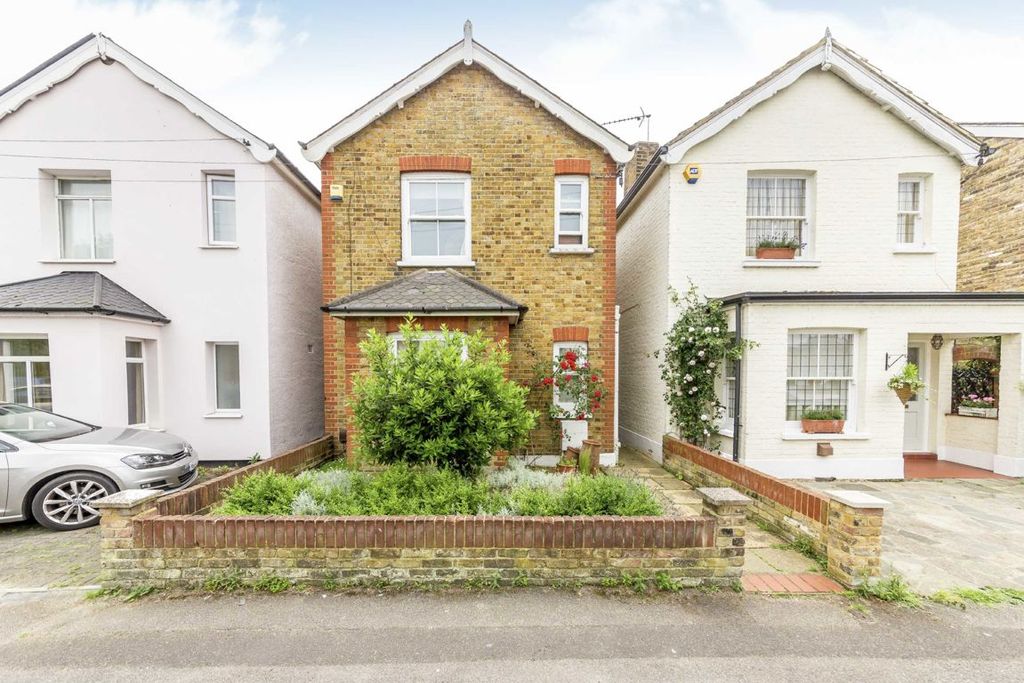 Property photo 1 of 6
