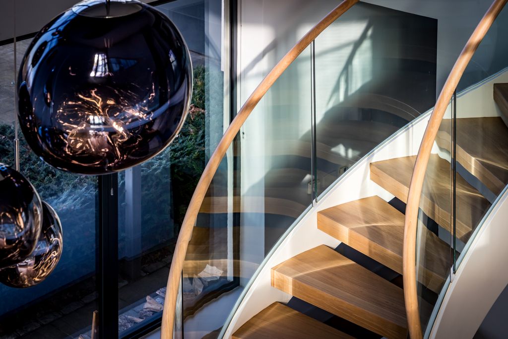 Property photo 3 of 37