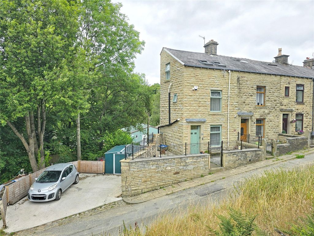 Property photo 1 of 17 Picture No. 03