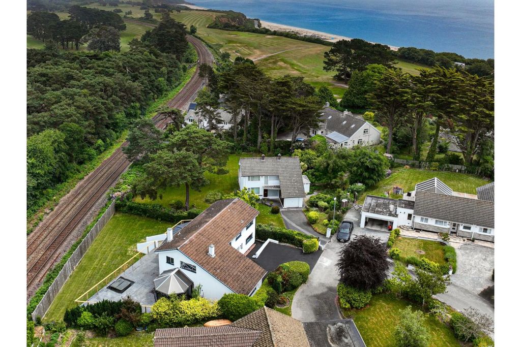 Property photo 1 of 30