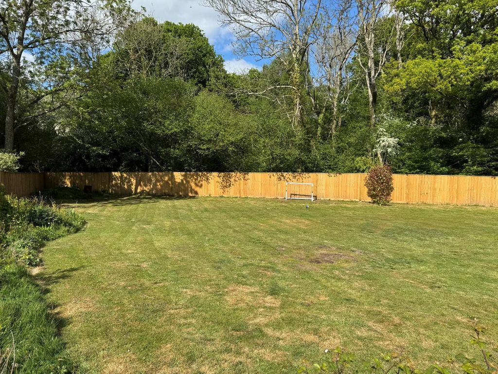 Property photo 2 of 29 Garden3.Jpg