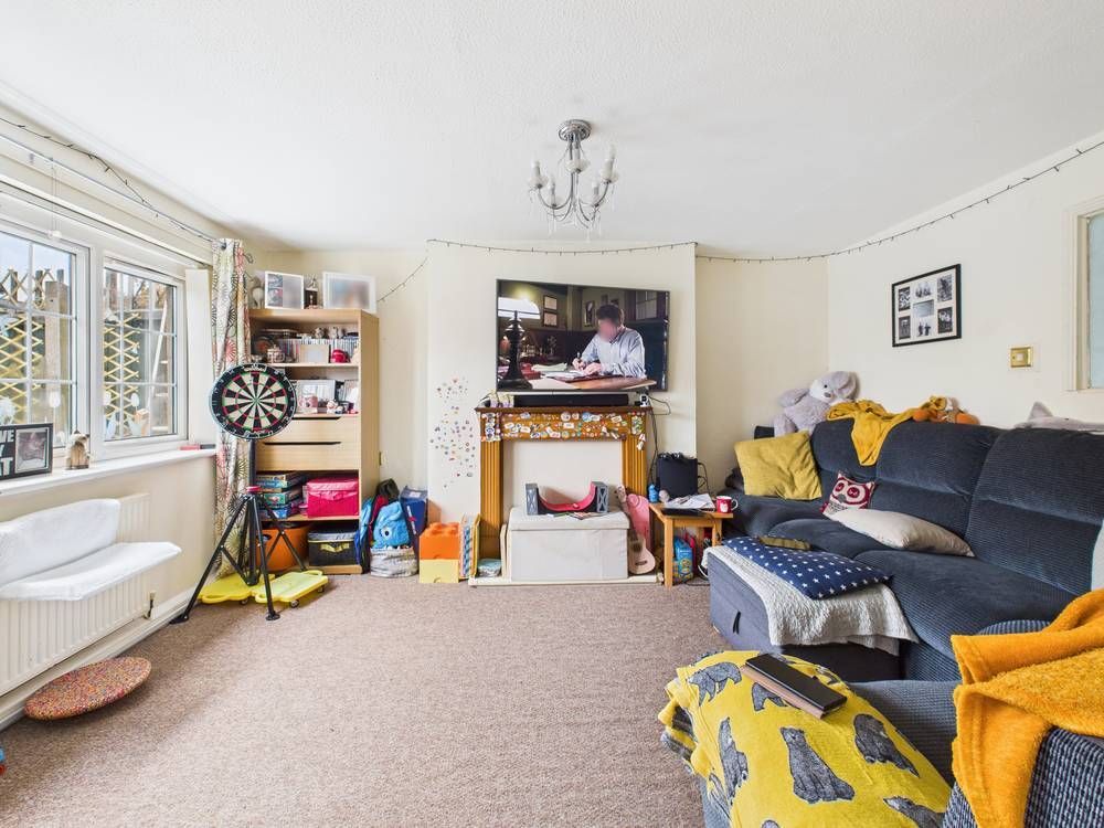 Property photo 2 of 10