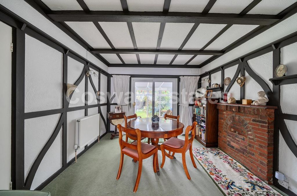 Property photo 3 of 19 Ccdac347-3713-4c35-9c1A-F468Fe0d445F.Jpg