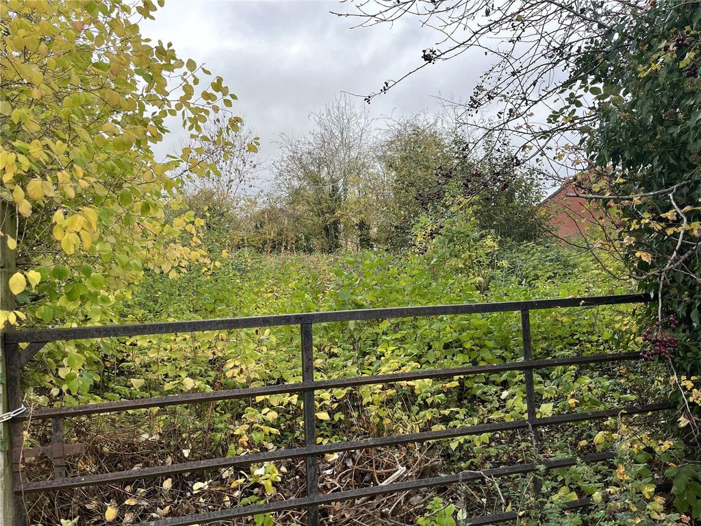 Property photo 1 of 2