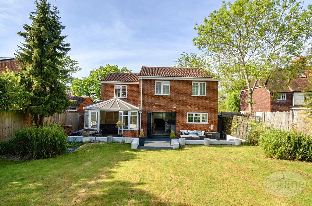Property photo 2 of 25 94B8A639-1634-4Aa...