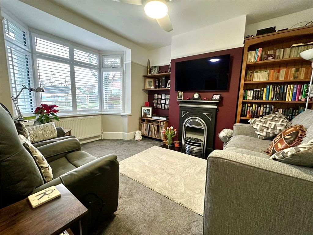 Property photo 2 of 22 Picture No. 15